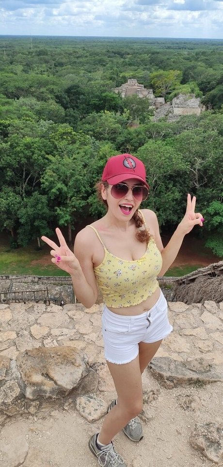 Nina Infinity porno sexy archiv