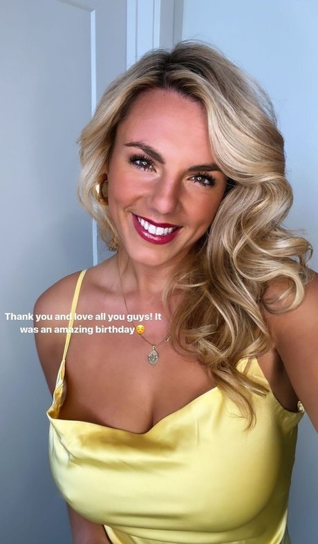 Annie Agar hübsche pornostar foto