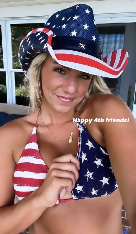 Annie Agar schöne xxx archiv