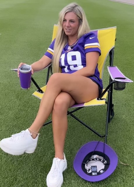 Annie Agar exklusive kunst fotos