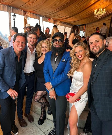 Annie Agar kostenlose pornostar galerie