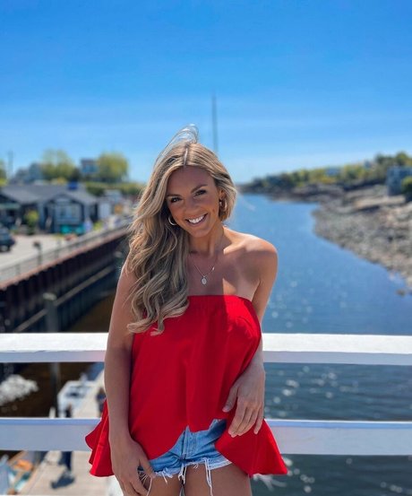 rothaarige deepthroat onlyfans erotische heiße foto