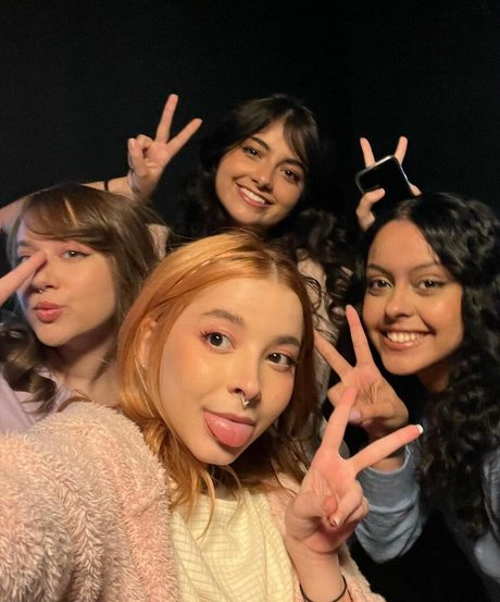 Thaiga perfekte erotische galerien