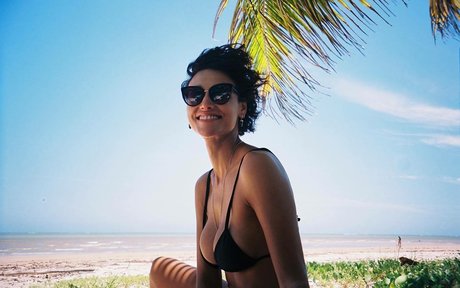 Debora Nascimento erotische nette foto