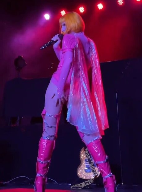 Tessa Violet erwachsene freie galerie