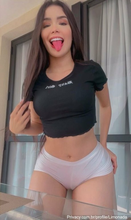 sexy kleid onlyfans nette bild