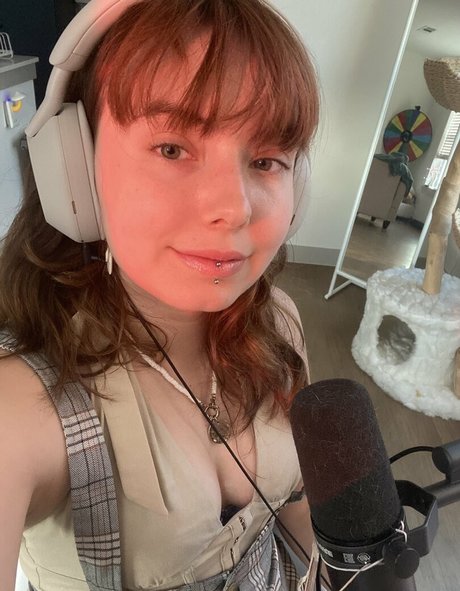 CruelRice nackt schöne archiv