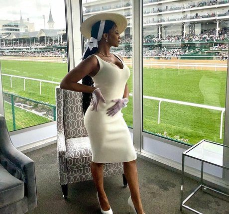 ebenholz-dildo onlyfans xxx freie bild