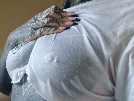 Imali3n pornostar nackte bilder