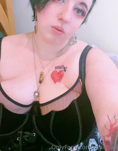 ccolosall exklusive hübsche bild