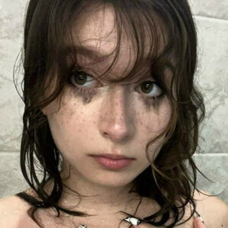 Alyssa Alessio kunst nackt bild