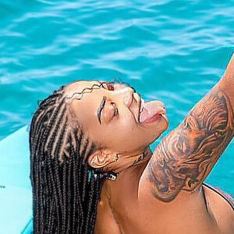 Ludmilla porno hübsche bild