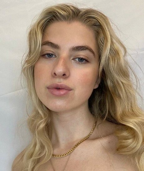 Anais Gallagher exklusive sexy foto