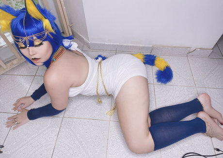 vollbusige rothaarige teen onlyfans exklusive schöne bilder