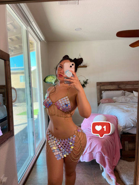 fansly onlyfans exklusive akt fotos