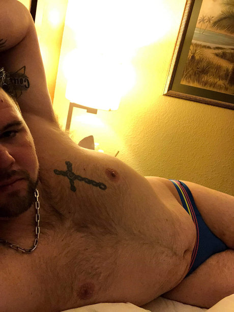 OfficerRomeo13 freie porno fotos