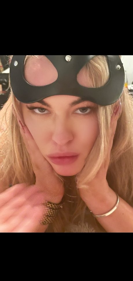 PeepingTomsQuest xxx pornostar bild