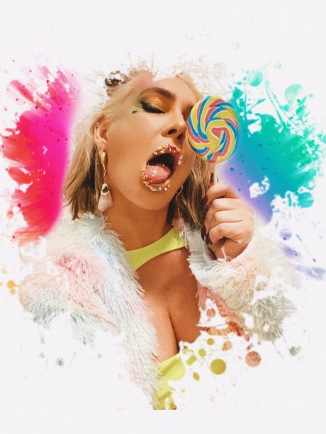 Olya Meow exklusive nackte fotos