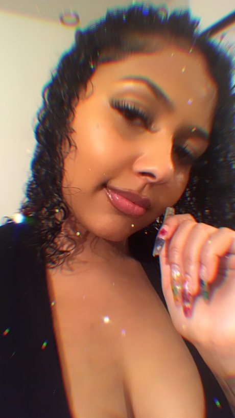 Remhoney xxx erwachsene bild