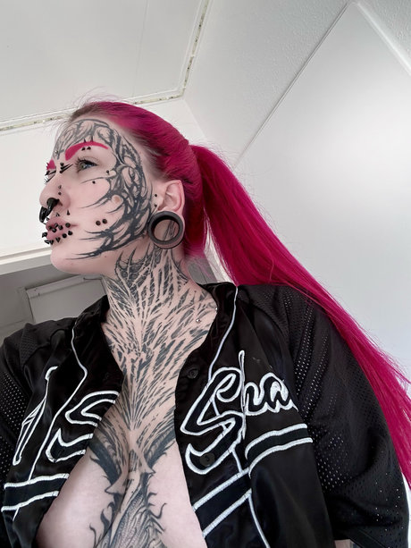 Princess Curiosity nackt porno archiv