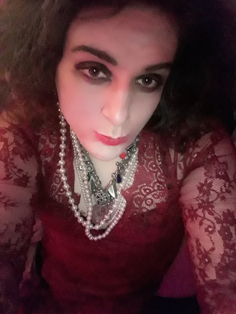 Regina Babylon hübsche pornografische bilder