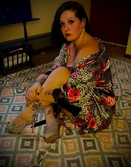 Allie Reann schöne akt bilder