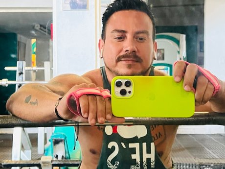 Roi Pineda schauspielerin fotos