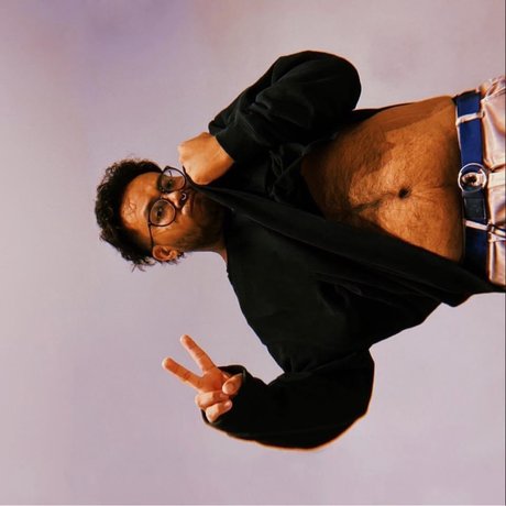 kurvige ebenholz-onlyfans heiße erotische foto