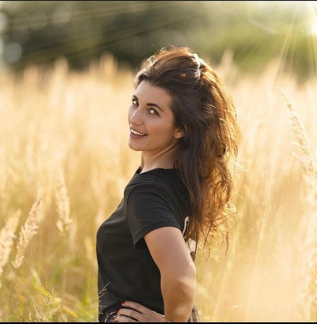 ruby onlyfans sexy kunst galerie