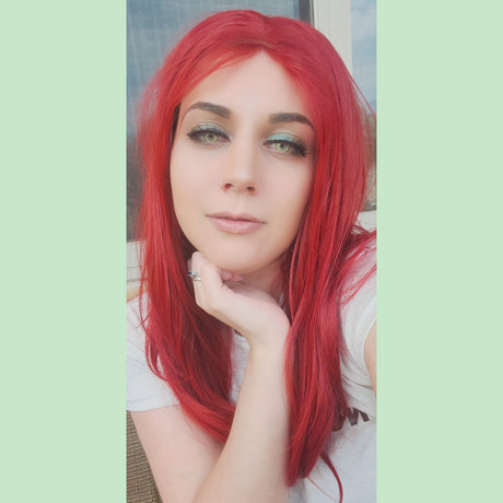 Emilia Love model sex bilder