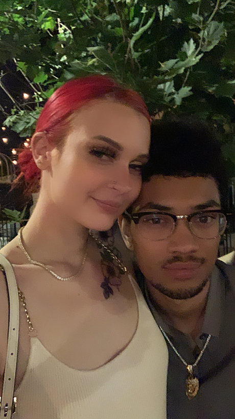 Bai and Beezy perfekte nackte bild