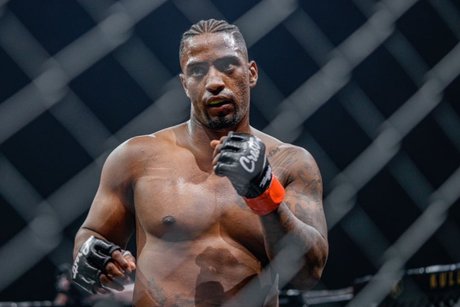 Black Beast Xx erotische heiße fotos