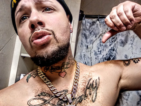 BlatinoDaddyAngel perfekte pornographische bilder