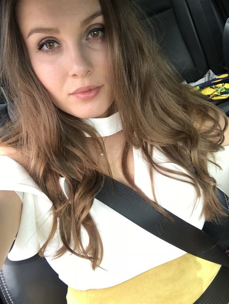 melaacapellaprivat nacktheit beste bilder