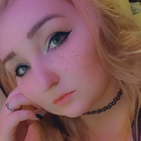 Mello Rain porno nacktheit bild