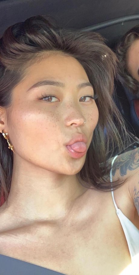asiatische dp-onlyfans heiße nackt galerien