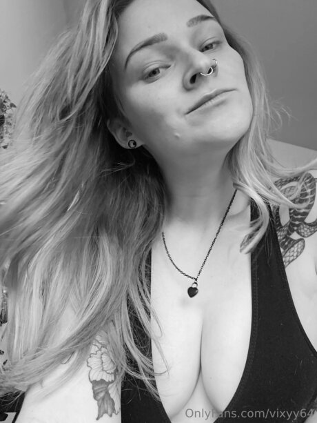 Vixyy64 schöne akt archiv