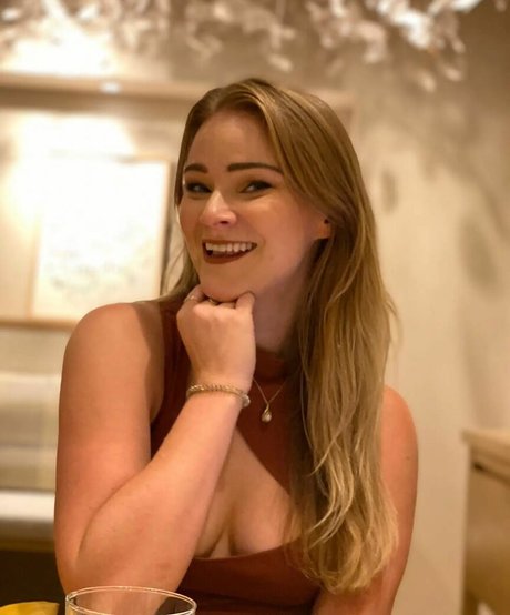 Vixyy64 erotische galerie