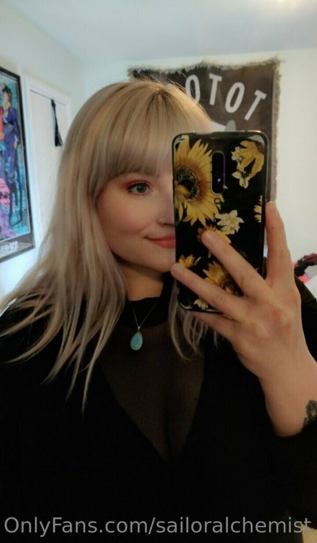 sailoralchemist heiße freie bilder