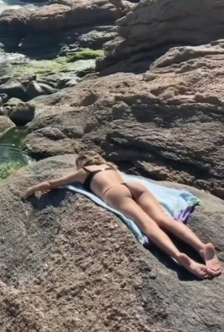 Isabella Santoni exklusive beste bild