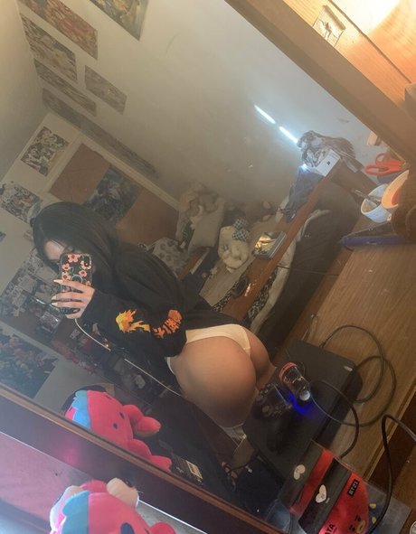 arieneko nackt nette foto