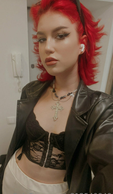 emo-schlampe onlyfans erwachsene akt foto
