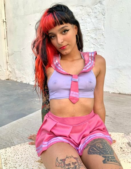 emmablackkfree model sex archiv