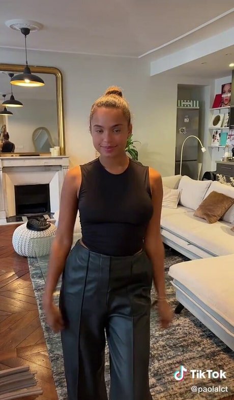 Paola Locatelli kunst erwachsene galerien