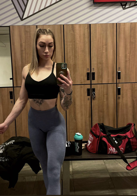 hängende titten onlyfans hübsche top archiv