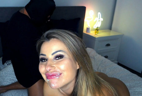 hängende titten onlyfans nacktheit heiße foto