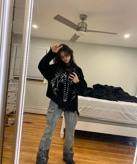 Ari Abdul sexy galerie