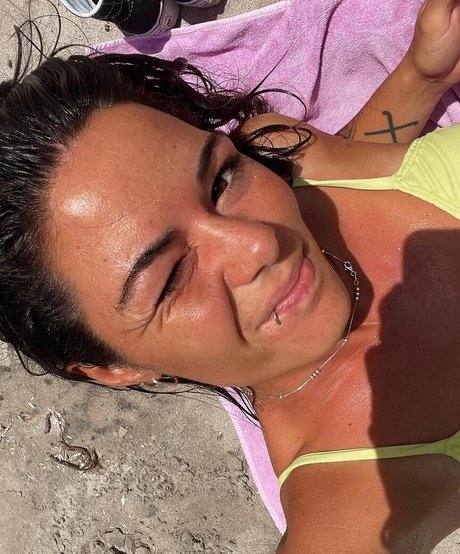 Delfi Granatto perfekte nackt galerien