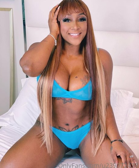 Chanya The Body xxx nette bilder