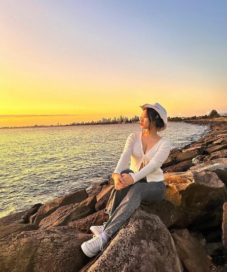 Vicki Mranrr top hd fotos